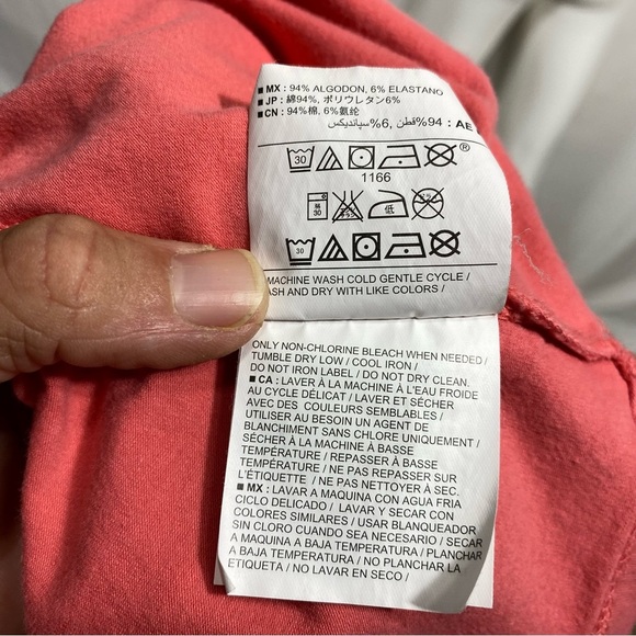 Old Navy Fitted V-Neck Strappy Pink Tank - Picture 6 of 6